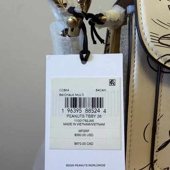 BNWT Coach x Peanuts Tabby Shoulder Bag 26 - Picture 3 of 16